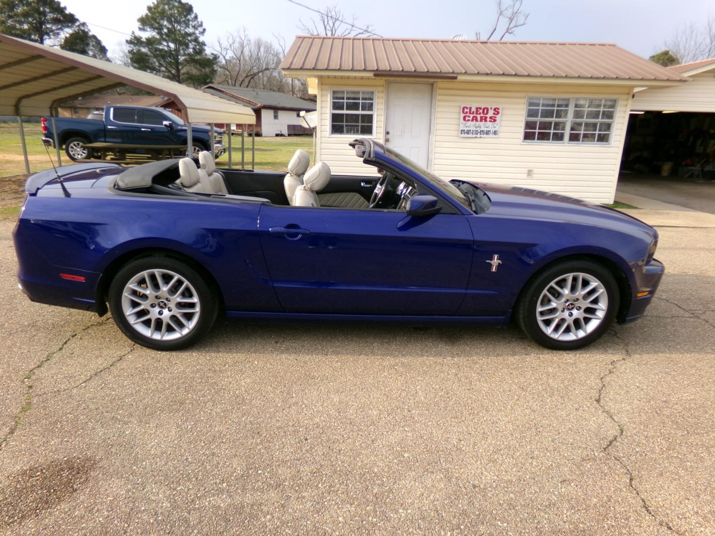 2014 Deep Impact Blue Metallic /Black Ford Mustang (1ZVBP8EM4E5) , located at 401 First NE, Bearden, AR, 71720, (870) 687-3414, 33.726528, -92.611519 - Photo#26